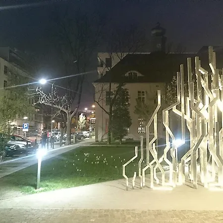 Z Widokiem Na Dworek