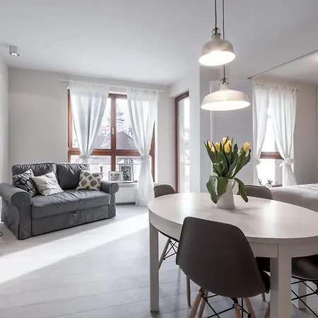 Z Widokiem Na Dworek