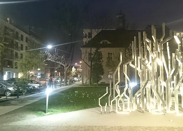 Z Widokiem Na Dworek